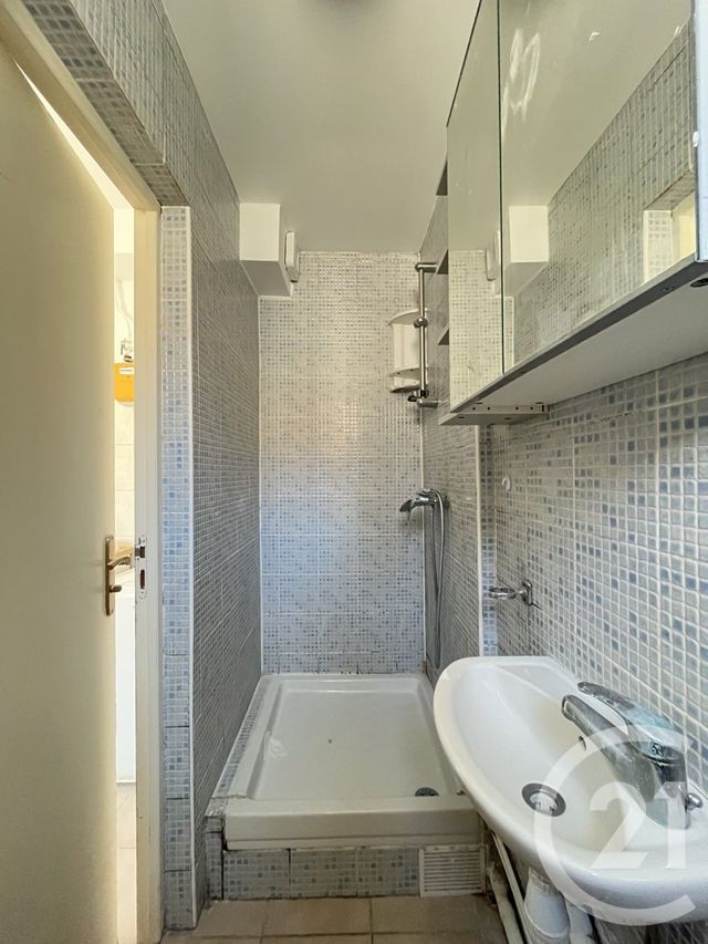 Appartement F2 &agrave; vendre - 2 pi&egrave;ces - 33,42 m2 - La Plaine St Denis - 93 - ILE-DE-FRANCE