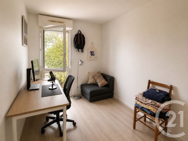 Appartement &agrave; vendre - 4 pi&egrave;ces - 79,68 m2 - La Plaine St Denis - 93 - ILE-DE-FRANCE