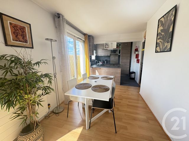 Appartement F3 à vendre - 3 pièces - 70 m2 - La Plaine St Denis - 93 - ILE-DE-FRANCE