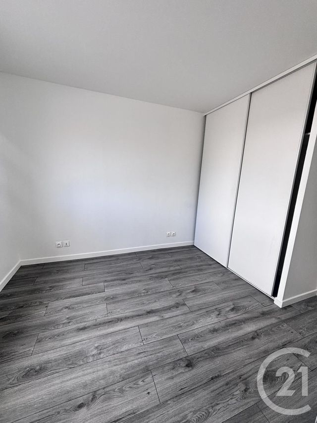 Appartement F2 à vendre - 2 pièces - 41 m2 - La Plaine St Denis - 93 - ILE-DE-FRANCE