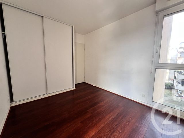 Appartement F4 à vendre - 4 pièces - 80 m2 - La Plaine St Denis - 93 - ILE-DE-FRANCE