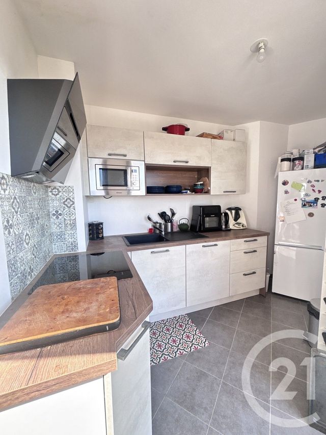 Appartement F4 à vendre - 4 pièces - 79,06 m2 - La Plaine St Denis - 93 - ILE-DE-FRANCE