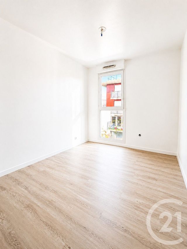 Appartement F4 &agrave; vendre - 4 pi&egrave;ces - 81,92 m2 - La Plaine St Denis - 93 - ILE-DE-FRANCE