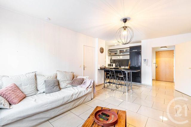 Appartement F2 à vendre - 2 pièces - 46 m2 - La Plaine St Denis - 93 - ILE-DE-FRANCE
