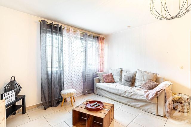 Appartement F2 à vendre - 2 pièces - 46 m2 - La Plaine St Denis - 93 - ILE-DE-FRANCE