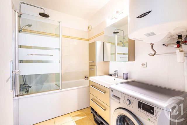 Appartement F2 à vendre - 2 pièces - 46 m2 - La Plaine St Denis - 93 - ILE-DE-FRANCE