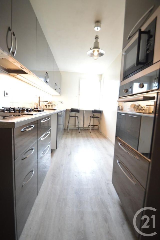 Appartement F3 à vendre - 3 pièces - 65 m2 - St Denis - 93 - ILE-DE-FRANCE