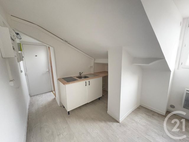 Appartement à vendre - 2 pièces - 25,70 m2 - La Plaine St Denis - 93 - ILE-DE-FRANCE