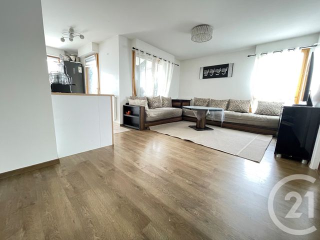 Appartement F4 à vendre - 4 pièces - 82,78 m2 - La Plaine St Denis - 93 - ILE-DE-FRANCE