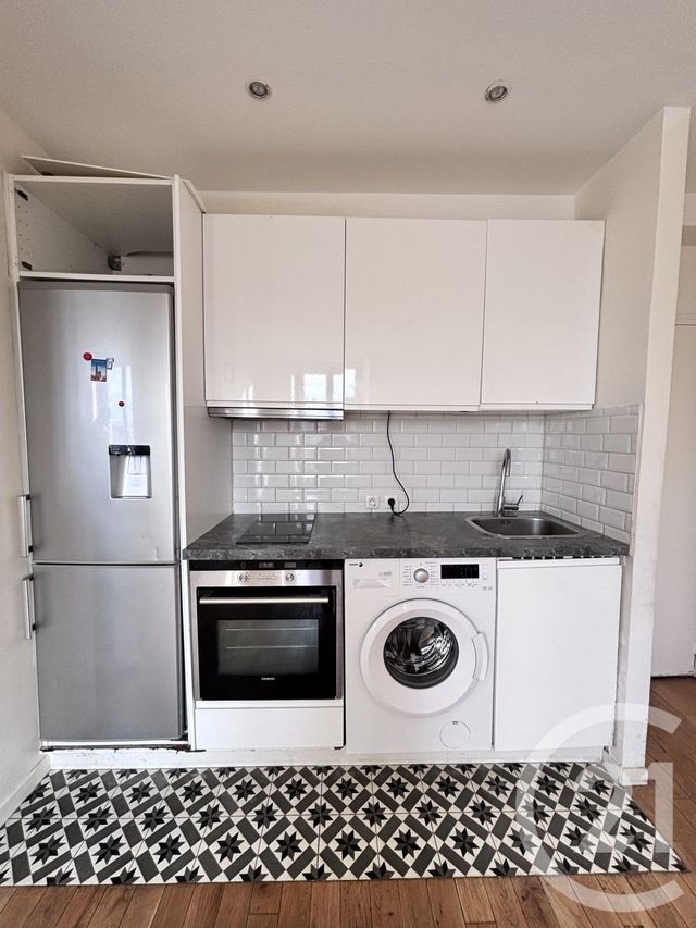 Appartement F2 à vendre - 2 pièces - 27,02 m2 - La Plaine St Denis - 93 - ILE-DE-FRANCE