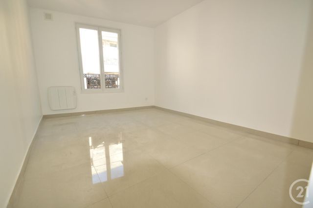 Appartement Studio à louer - 1 pièce - 23,80 m2 - St Denis - 93 - ILE-DE-FRANCE
