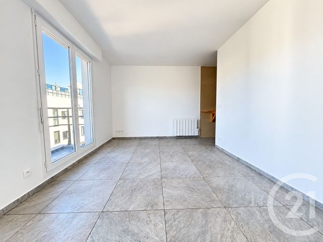 Appartement Studio &agrave; vendre - 1 pi&egrave;ce - 25 m2 - La Plaine St Denis - 93 - ILE-DE-FRANCE