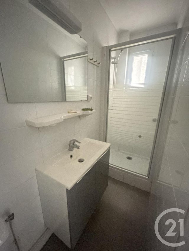 Appartement F2 &agrave; louer - 2 pi&egrave;ces - 33,37 m2 - La Plaine St Denis - 93 - ILE-DE-FRANCE