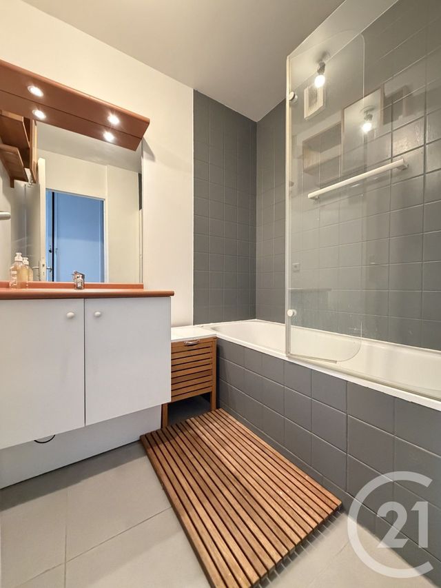 Appartement F3 &agrave; vendre - 3 pi&egrave;ces - 57 m2 - La Plaine St Denis - 93 - ILE-DE-FRANCE
