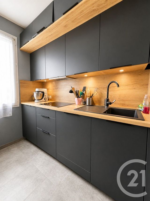 Appartement F3 &agrave; vendre - 3 pi&egrave;ces - 61,85 m2 - La Plaine St Denis - 93 - ILE-DE-FRANCE