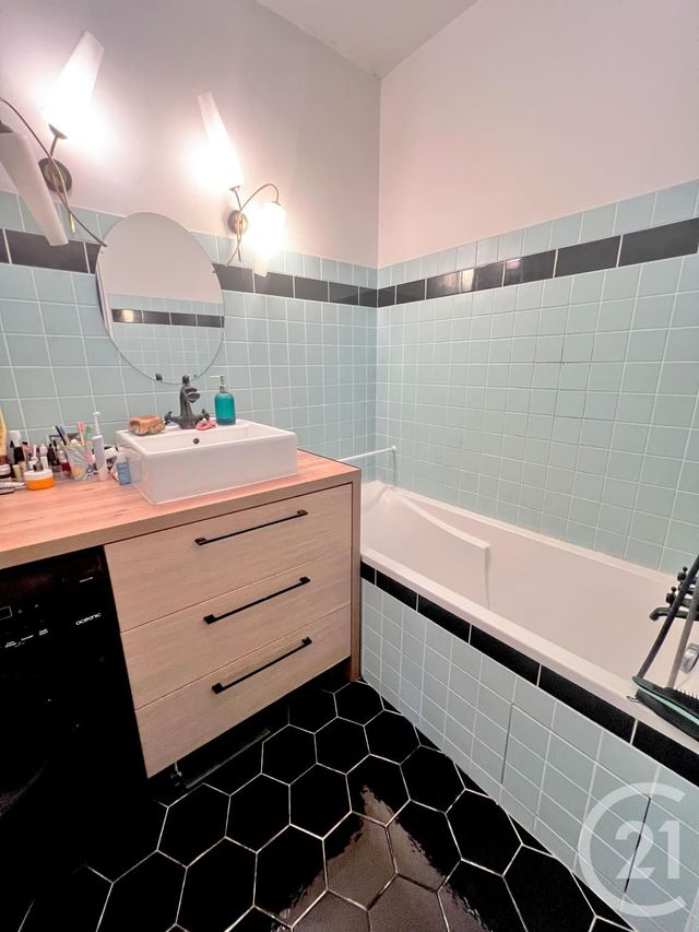 Appartement F3 &agrave; vendre - 3 pi&egrave;ces - 61,85 m2 - La Plaine St Denis - 93 - ILE-DE-FRANCE