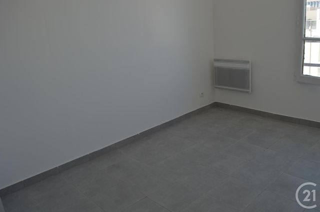 Appartement F1 &agrave; louer - 1 pi&egrave;ce - 27,07 m2 - St Denis - 93 - ILE-DE-FRANCE