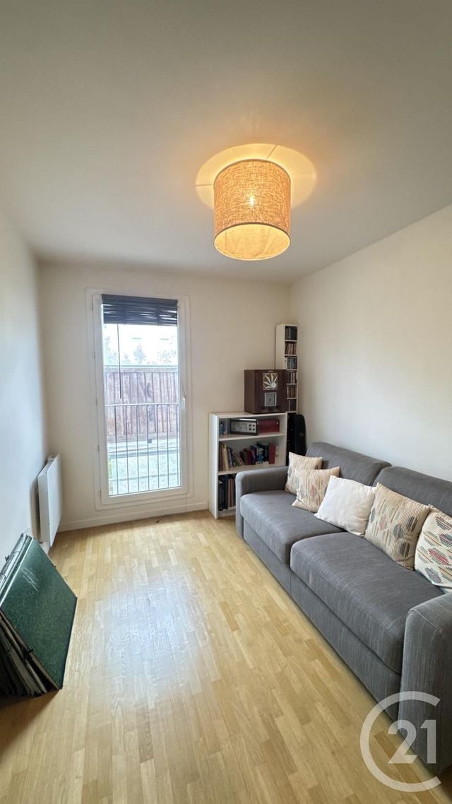 Appartement F4 &agrave; vendre - 4 pi&egrave;ces - 77 m2 - La Plaine St Denis - 93 - ILE-DE-FRANCE