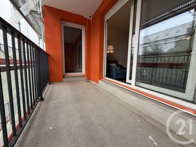 Appartement F4 &agrave; vendre - 4 pi&egrave;ces - 77 m2 - La Plaine St Denis - 93 - ILE-DE-FRANCE