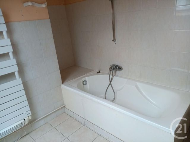 Appartement F3 &agrave; louer - 3 pi&egrave;ces - 58,90 m2 - Alencon - 61 - BASSE-NORMANDIE