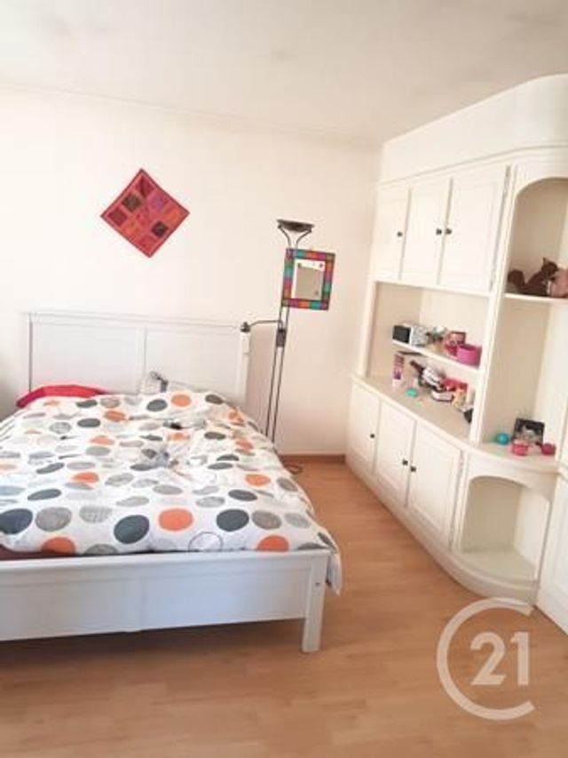 Appartement F2 &agrave; louer - 2 pi&egrave;ces - 44 m2 - Alencon - 61 - BASSE-NORMANDIE