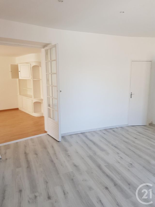 Appartement F2 &agrave; louer - 2 pi&egrave;ces - 44 m2 - Alencon - 61 - BASSE-NORMANDIE