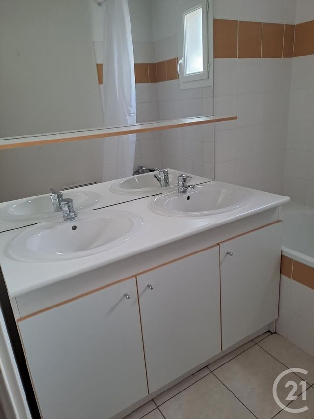 Maison &agrave; louer - 4 pi&egrave;ces - 79,60 m2 - Alencon - 61 - BASSE-NORMANDIE