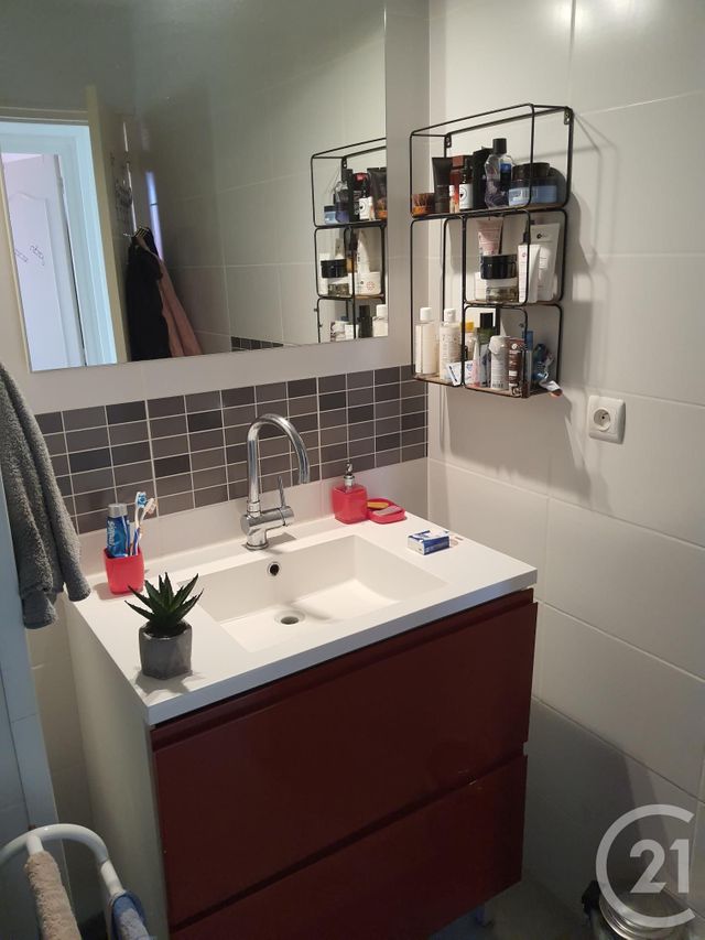 Appartement F3 &agrave; louer - 3 pi&egrave;ces - 58,71 m2 - Alencon - 61 - BASSE-NORMANDIE