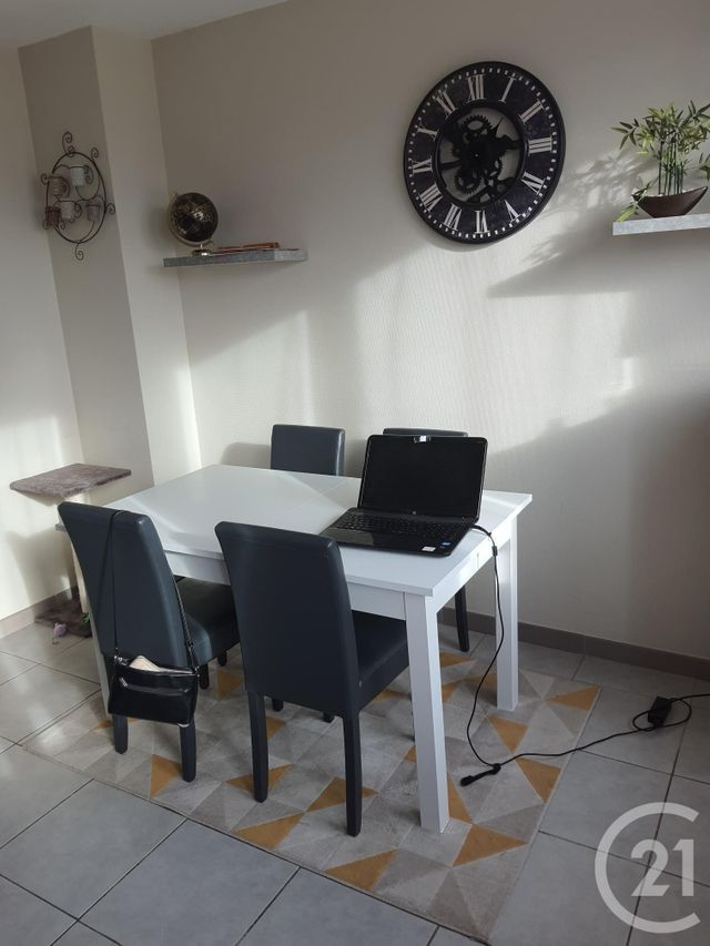 Appartement F3 &agrave; louer - 3 pi&egrave;ces - 58,71 m2 - Alencon - 61 - BASSE-NORMANDIE