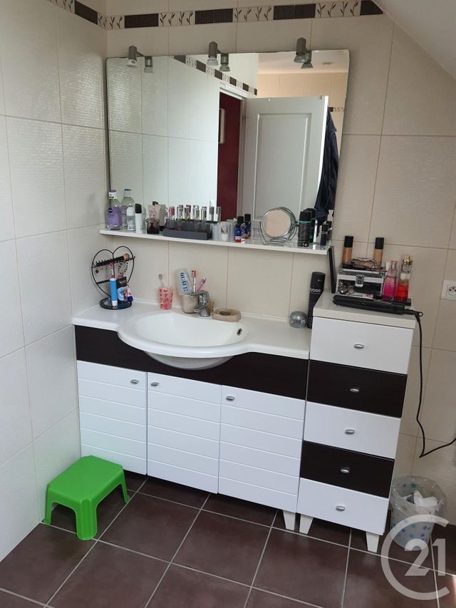 Maison &agrave; louer - 4 pi&egrave;ces - 98,50 m2 - Champfleur - 72 - PAYS-DE-LOIRE