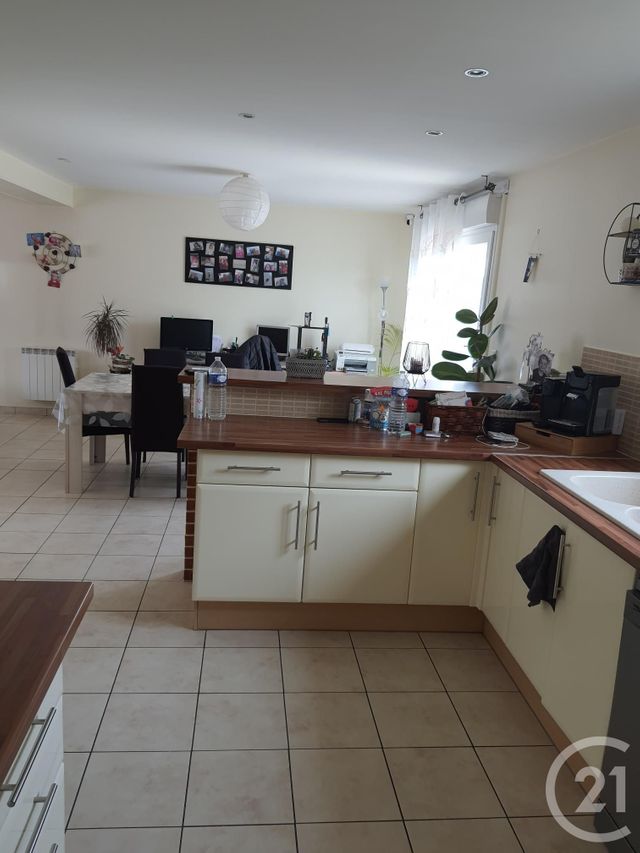 Maison &agrave; louer - 4 pi&egrave;ces - 98,50 m2 - Champfleur - 72 - PAYS-DE-LOIRE