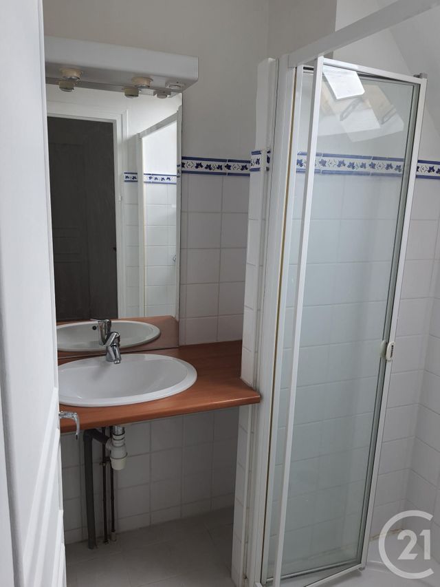 Maison &agrave; louer - 4 pi&egrave;ces - 77,66 m2 - Alencon - 61 - BASSE-NORMANDIE