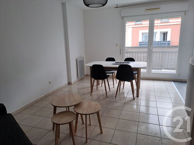 Appartement &agrave; louer - 2 pi&egrave;ces - 43 m2 - Alencon - 61 - BASSE-NORMANDIE