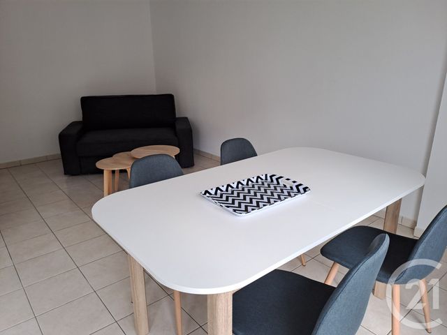 Appartement &agrave; louer - 2 pi&egrave;ces - 43 m2 - Alencon - 61 - BASSE-NORMANDIE