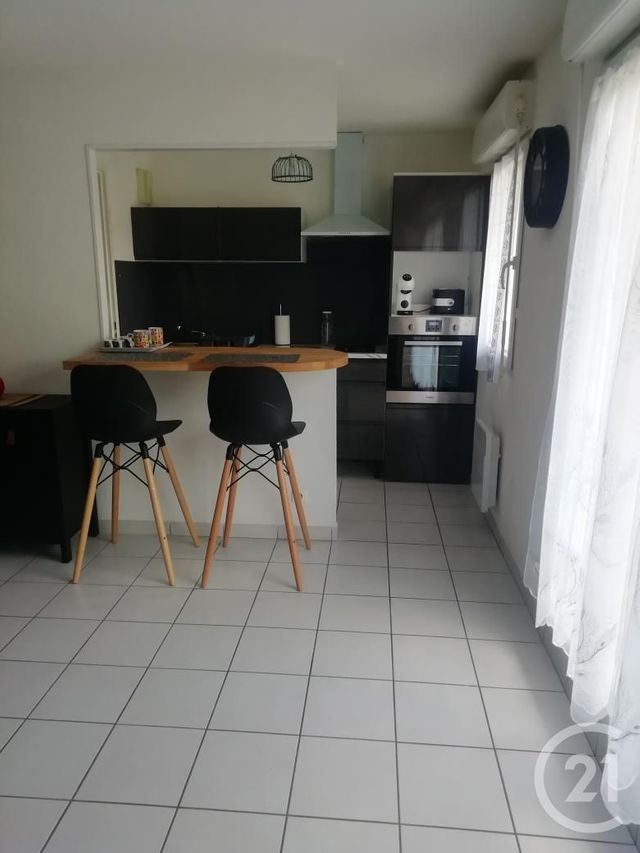 Appartement F2 &agrave; louer - 2 pi&egrave;ces - 48 m2 - Alencon - 61 - BASSE-NORMANDIE