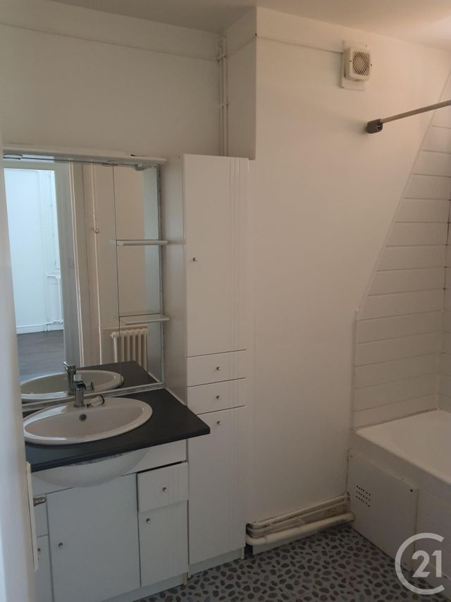 Appartement F3 à vendre - 3 pièces - 63,11 m2 - Alencon - 61 - BASSE-NORMANDIE