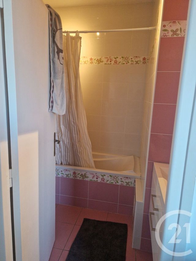 Appartement F2 &agrave; louer - 2 pi&egrave;ces - 51,28 m2 - Alencon - 61 - BASSE-NORMANDIE