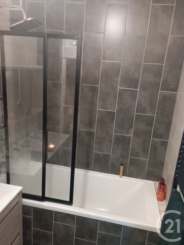 Appartement F4 &agrave; louer - 4 pi&egrave;ces - 78,39 m2 - Alencon - 61 - BASSE-NORMANDIE