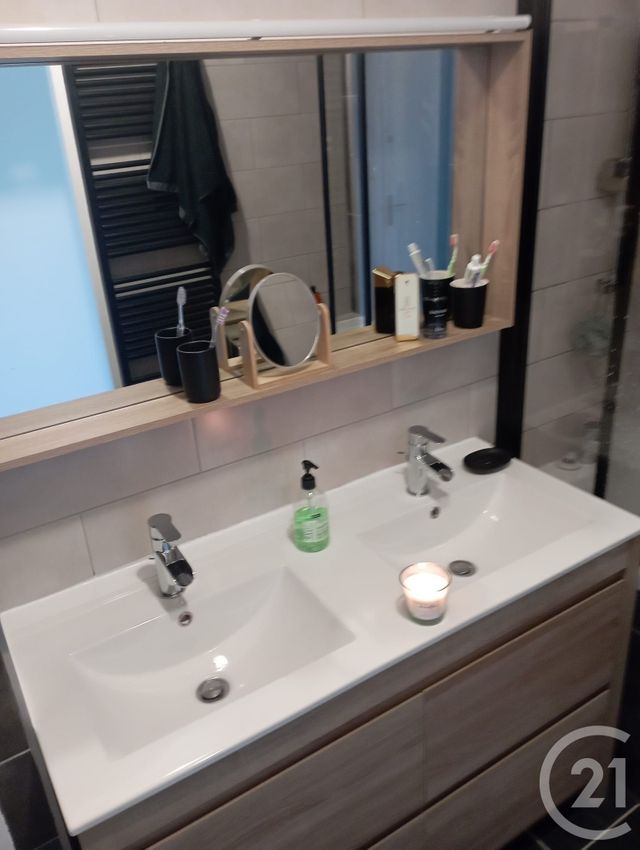 Appartement F4 &agrave; louer - 4 pi&egrave;ces - 78,39 m2 - Alencon - 61 - BASSE-NORMANDIE