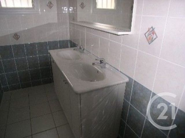 Maison à louer - 4 pièces - 78 m2 - Alencon - 61 - BASSE-NORMANDIE