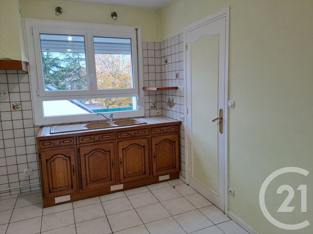 Appartement F4 &agrave; louer - 4 pi&egrave;ces - 73,88 m2 - Alencon - 61 - BASSE-NORMANDIE