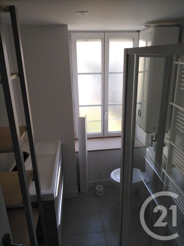 Appartement F3 &agrave; louer - 3 pi&egrave;ces - 64,70 m2 - Alencon - 61 - BASSE-NORMANDIE