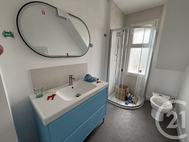 Maison &agrave; louer - 4 pi&egrave;ces - 79,63 m2 - Alencon - 61 - BASSE-NORMANDIE