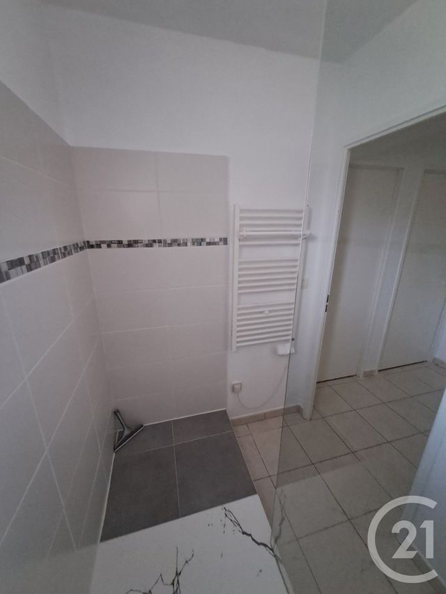Appartement F3 &agrave; louer - 3 pi&egrave;ces - 54,41 m2 - Alencon - 61 - BASSE-NORMANDIE