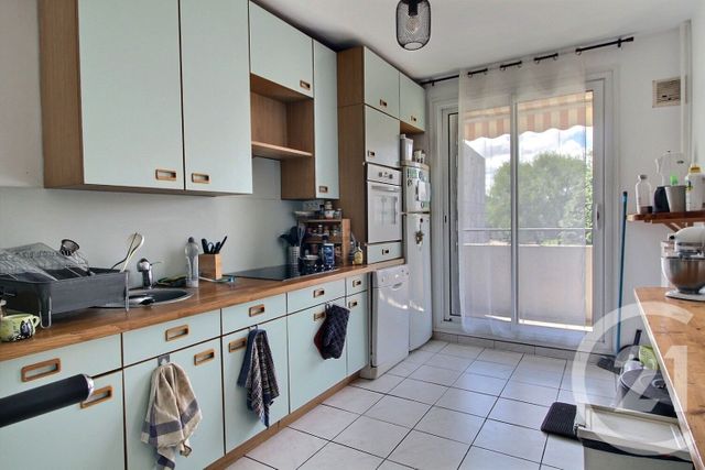 Appartement F4 &agrave; louer - 4 pi&egrave;ces - 82,88 m2 - Montluel - 01 - RHONE-ALPES