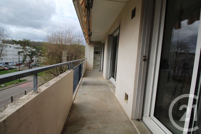 Appartement F4 &agrave; louer - 4 pi&egrave;ces - 82,88 m2 - Montluel - 01 - RHONE-ALPES