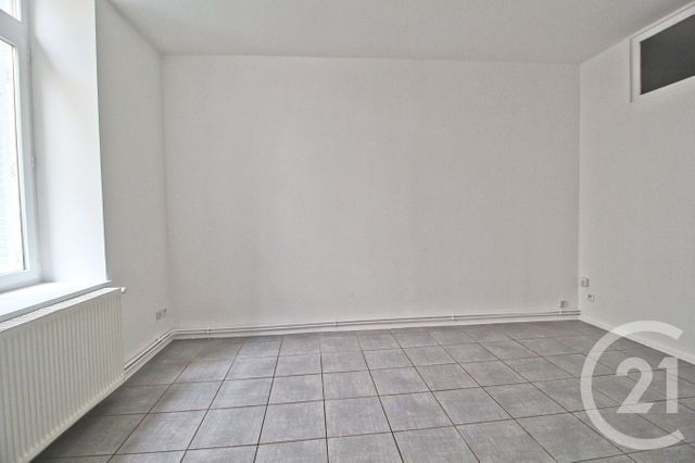Appartement F3 &agrave; louer - 2 pi&egrave;ces - 39,90 m2 - Montluel - 01 - RHONE-ALPES