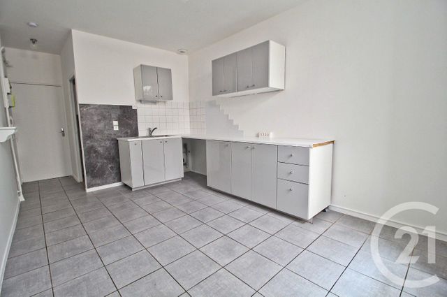 Appartement F3 &agrave; louer - 2 pi&egrave;ces - 39,90 m2 - Montluel - 01 - RHONE-ALPES