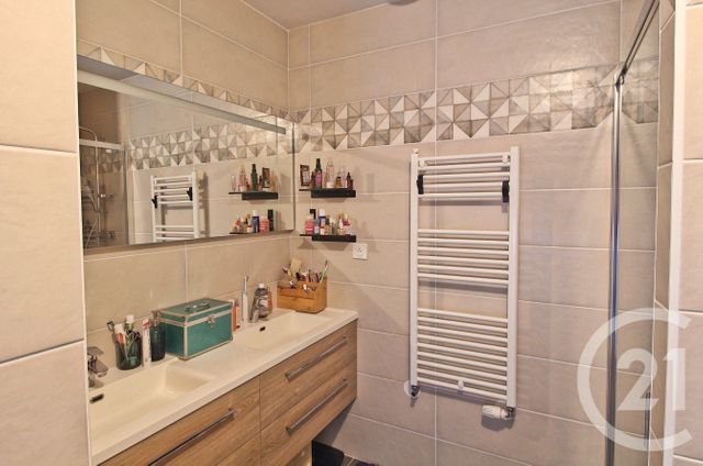 Maison &agrave; vendre - 5 pi&egrave;ces - 110,24 m2 - St Maurice De Beynost - 01 - RHONE-ALPES