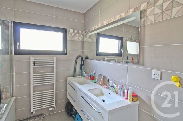 Maison &agrave; vendre - 5 pi&egrave;ces - 110,24 m2 - St Maurice De Beynost - 01 - RHONE-ALPES